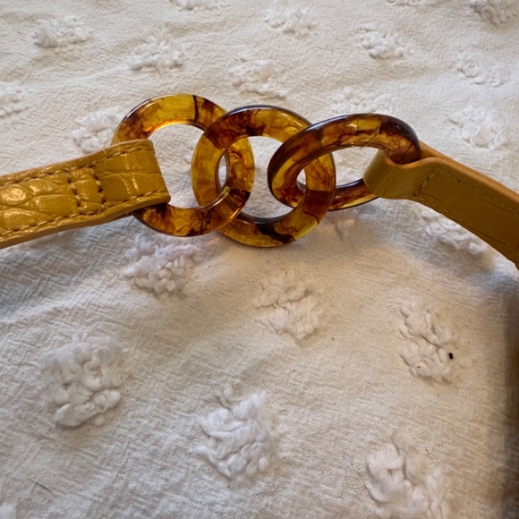 Yellow Crocodile Crossbody - Picture 3 of 5